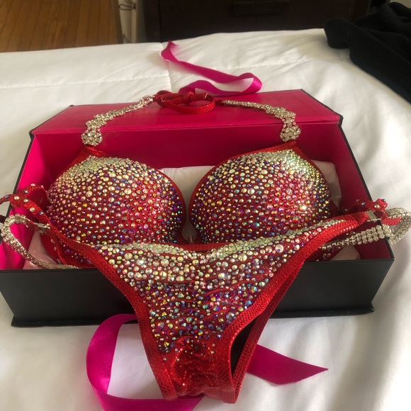 Competition Bikini Muscle Dazzle CPA/NPC - Picture 3 of 3